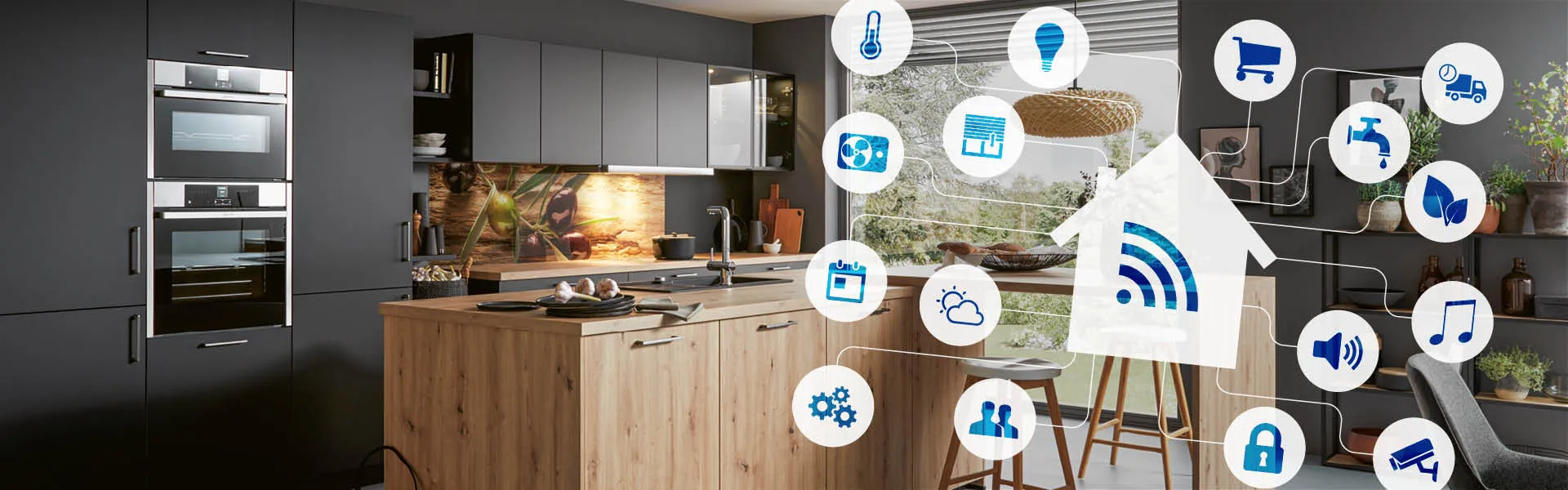 Moderne Küche im Hintergrund mit 'smart' Icons im Vordergrund vermitteln eine Anspielung auf 'Smart Kitchens'.