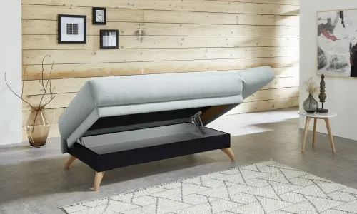 Sie sehen eine Einzelliege, aufgeklappt mit Stauraum