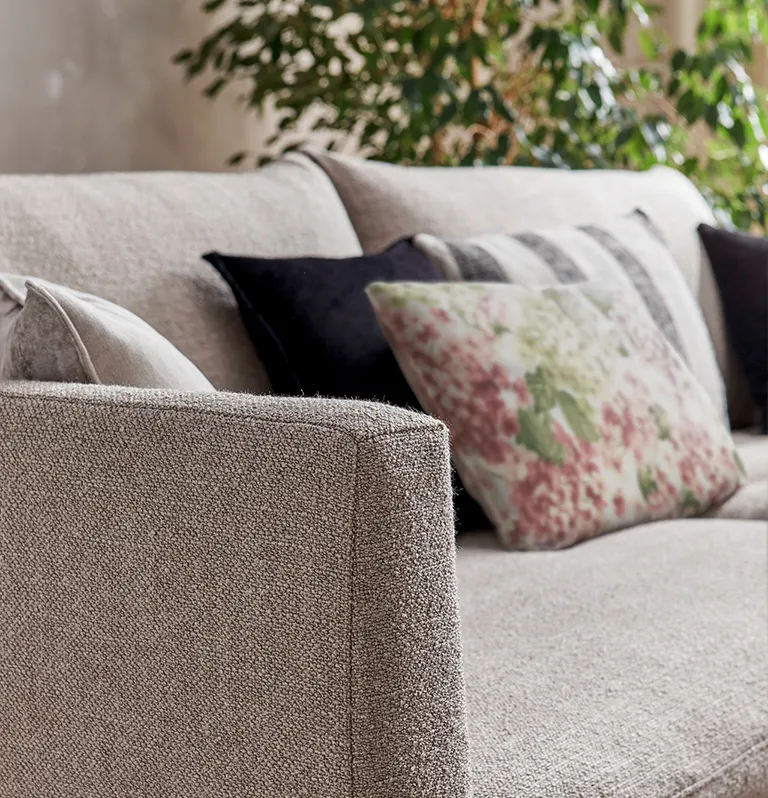 Lebensart Montreal Detail Stoff sofa beige