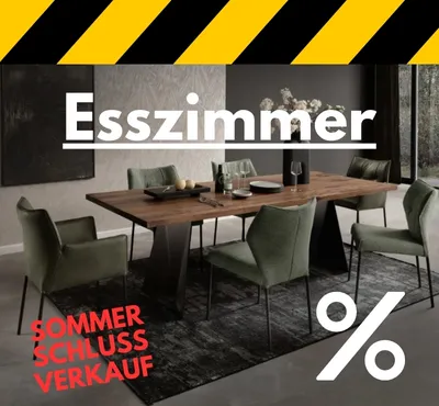 Tisch und Stühle