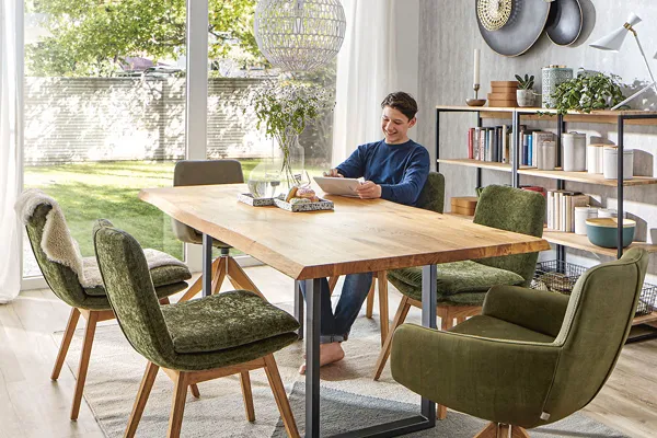 Essen, Lesen, Hausaufgaben machen – das Esszimmer bietet viele Möglichkeiten.