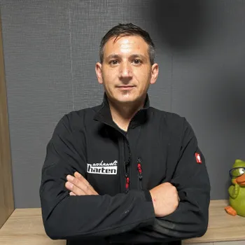 Francesco Parlati Möbelmonteur
