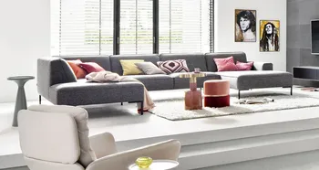 raumfreunde-ecksofa-morten-grau-schwarze-fuesse.webp