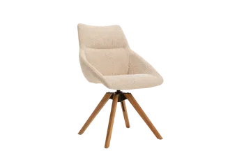Moderner Schalenstuhl mit cremefarbenem Stoff und Holzgestell.