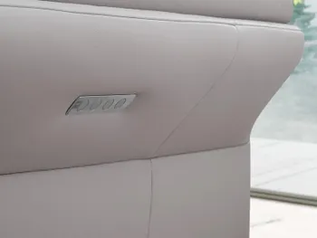 sofa-barcelona-detail-motorische-verstellung.jpg