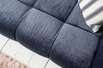 raumfreunde-sofa-hedda-sitzflaeche-im-detail.jpg