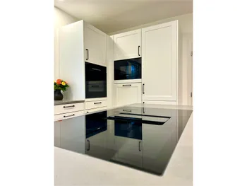 Kochfeld einer Inselküche