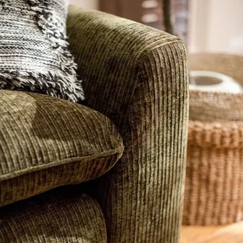 raumfreunde-sofa-ulf-detail.webp