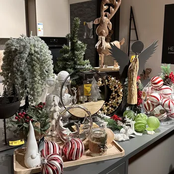 Ab sofort erhalten Sie 20 % auf unsere wunderschöne Weihnachtsdeko.