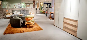 SCHR_2024-03-15_Moebelhaus_Slider-2.jpg