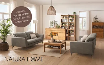 Gemuetliche Wohnzimmereinrichtung von Natura Home. 