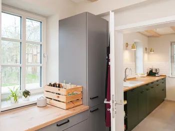 Hauswirtschaftsraum passend zu der Familienküche