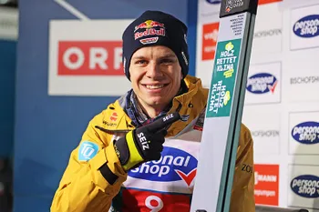 Skispringer Andreas Wellinger als Botschafter für die Initiative "Holz rettet Klima".