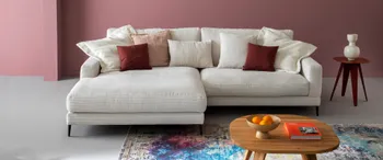Sofa JANNE mit Longchair in weißem Cord von RAUM.FREUNDE