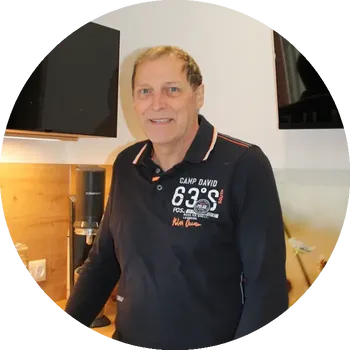 Portrait von Herrn Behnken in kreisrund